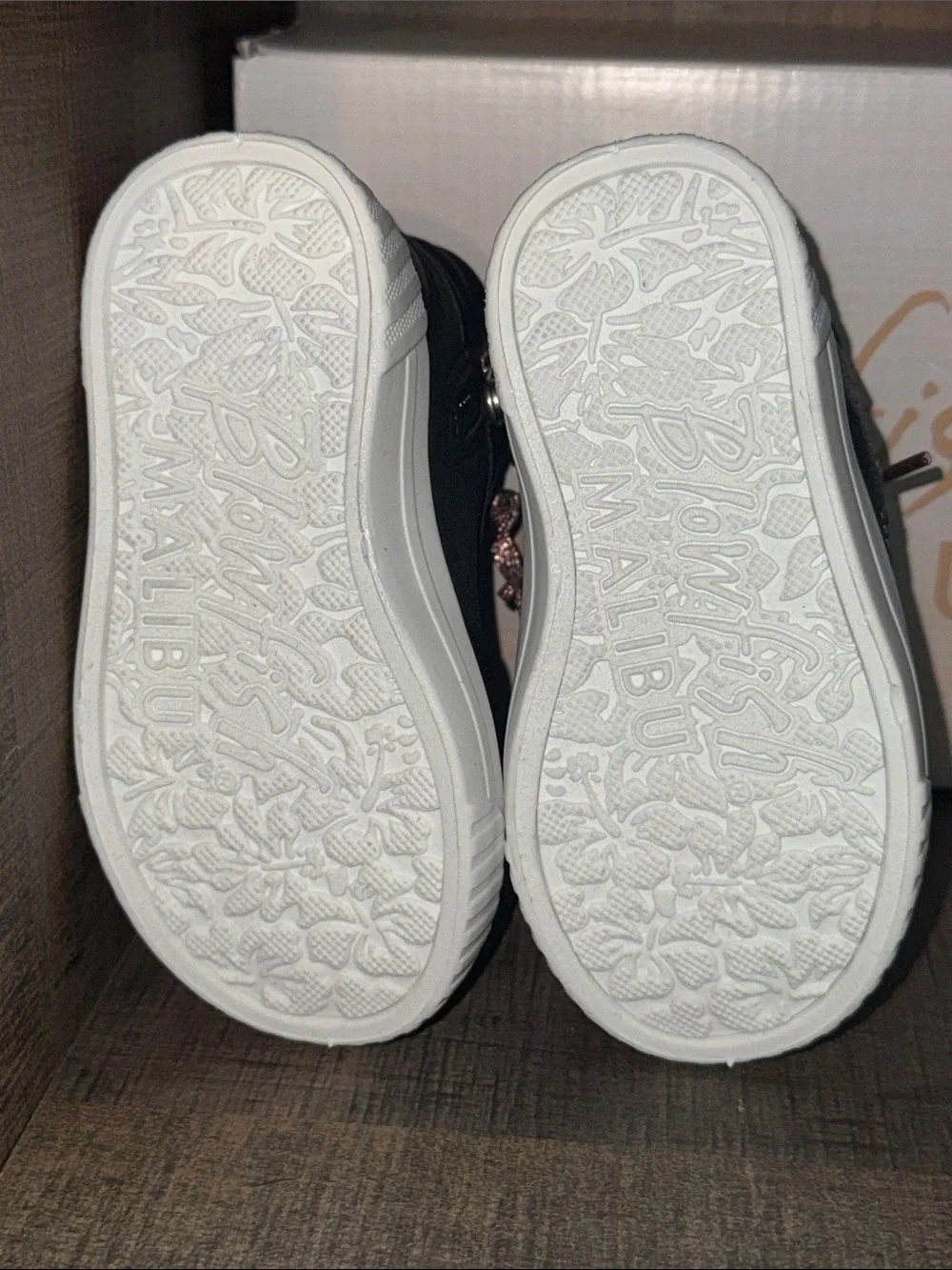 BLOWFISH MALIBU  High-Top Sneakers‎ with Pink Metallic Stars